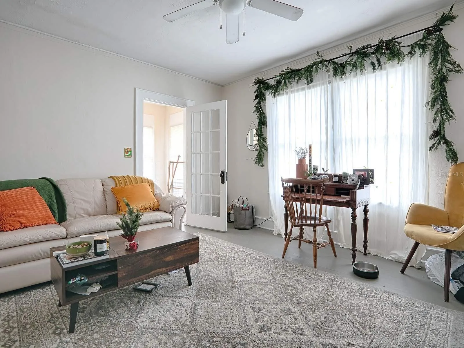 Unit#4_Living Room