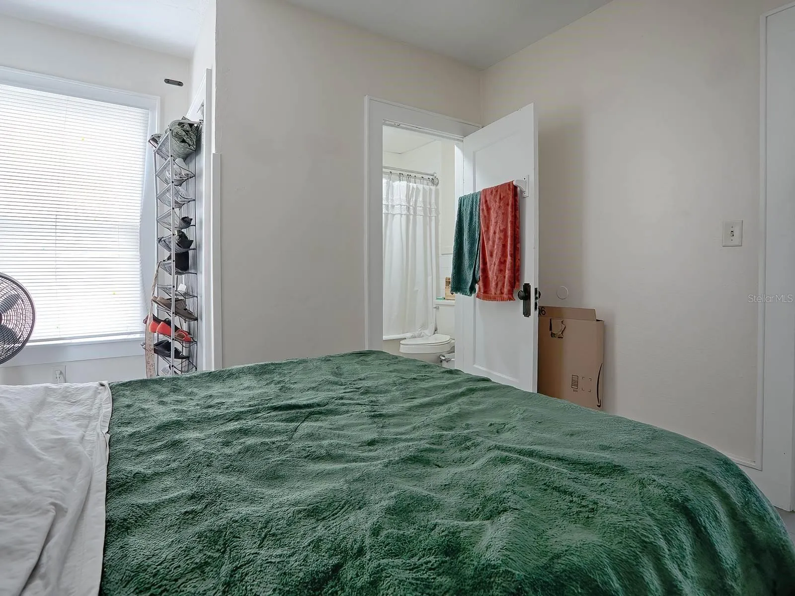 Unit#4_Primary Bedroom