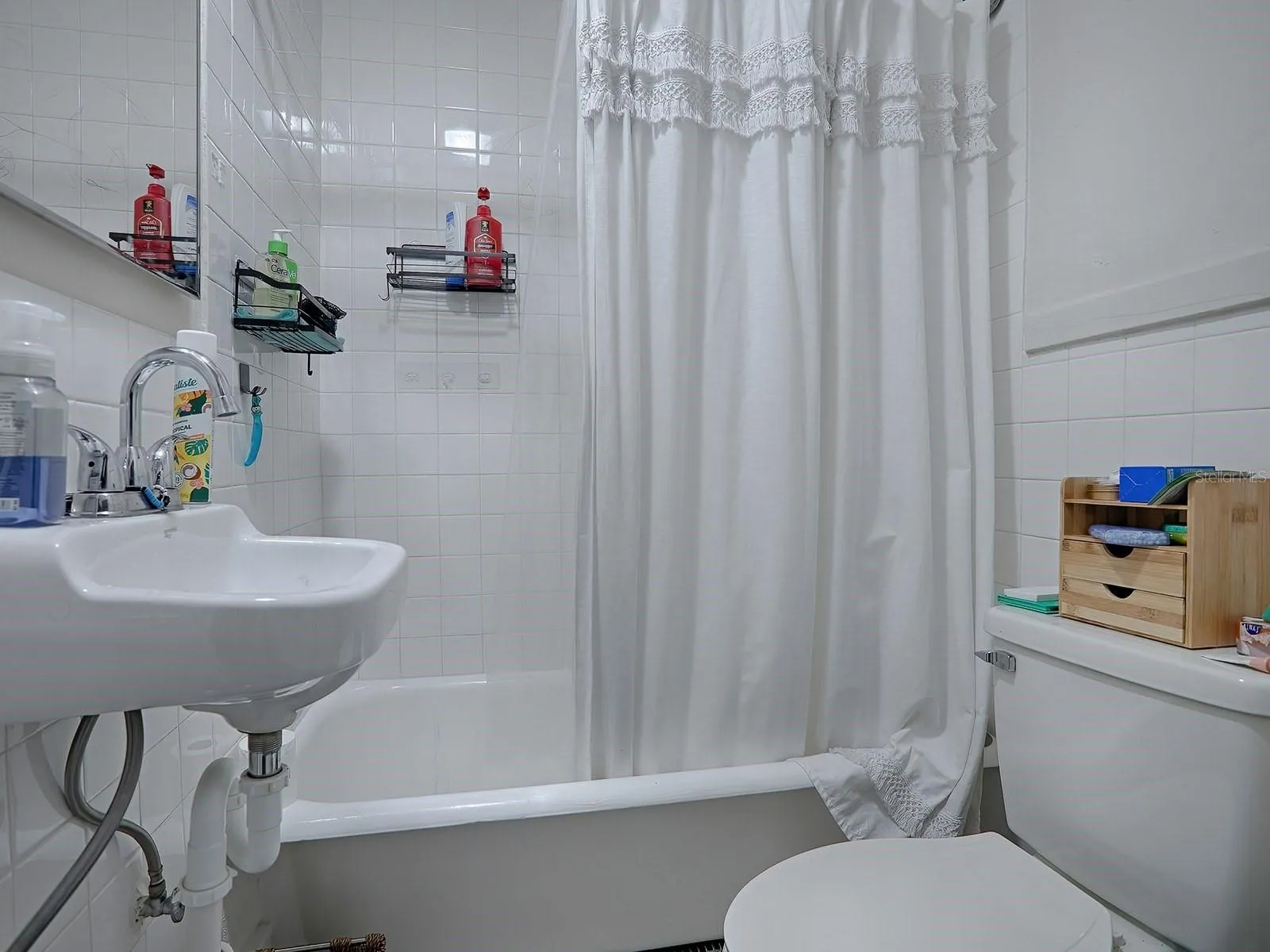Unit#4_Bathroom