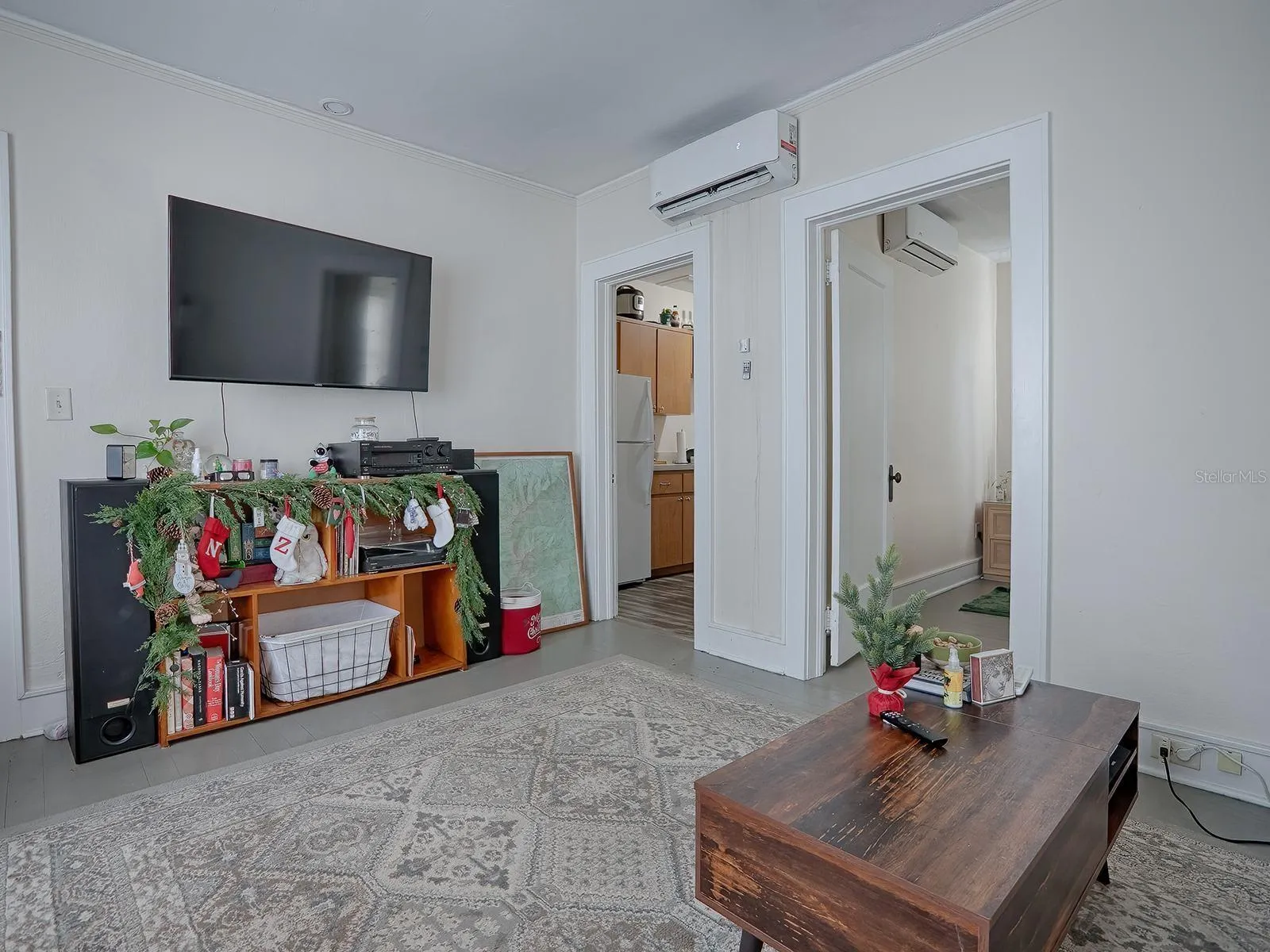 Unit#4_Living Room