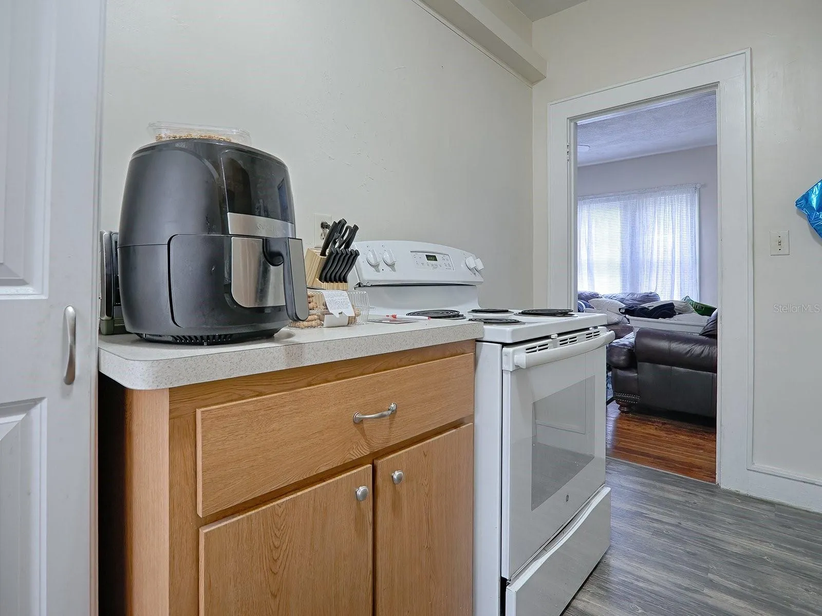 Unit#2_Kitchen