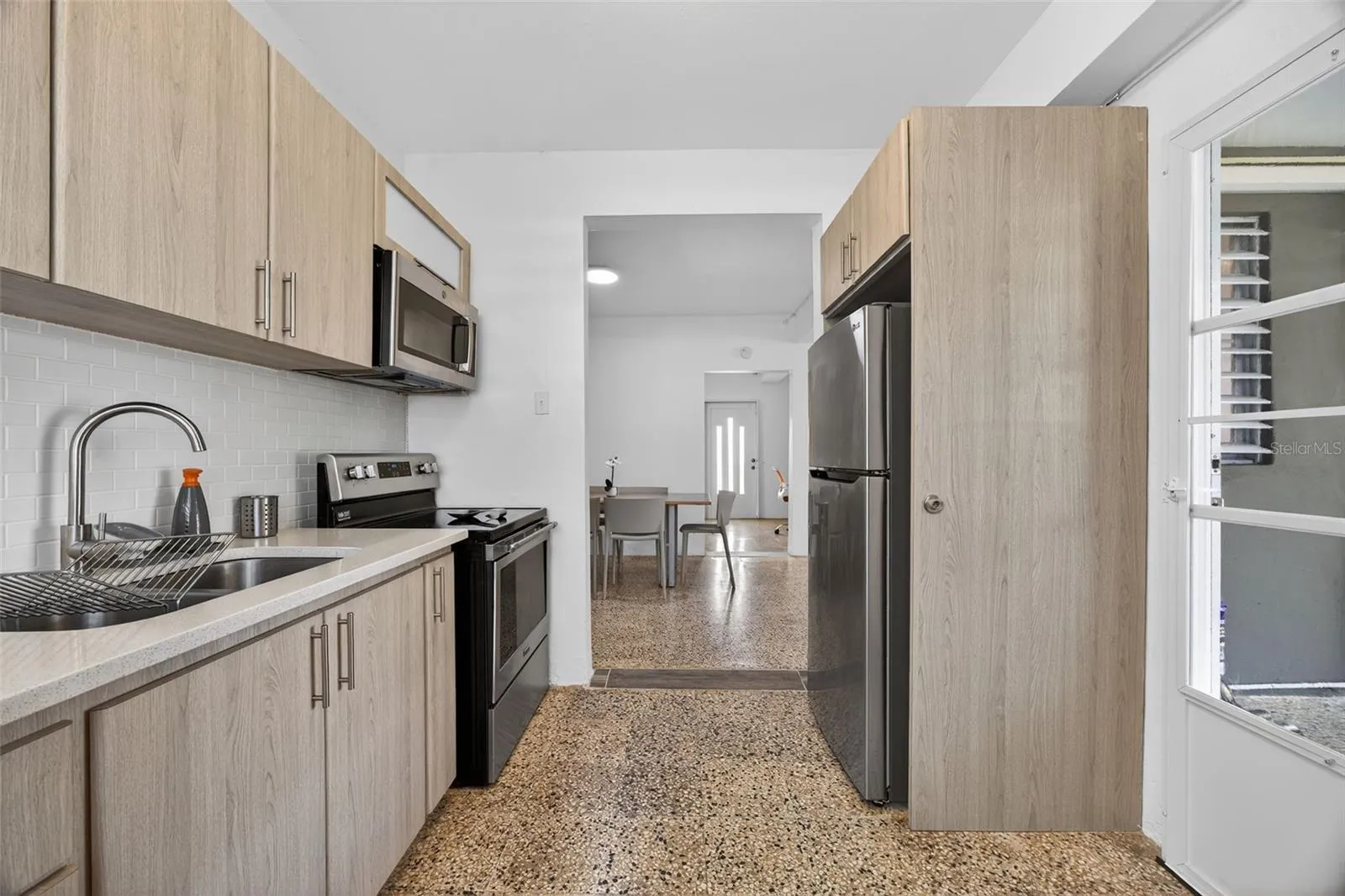1ST FLOOR KITCHEN
