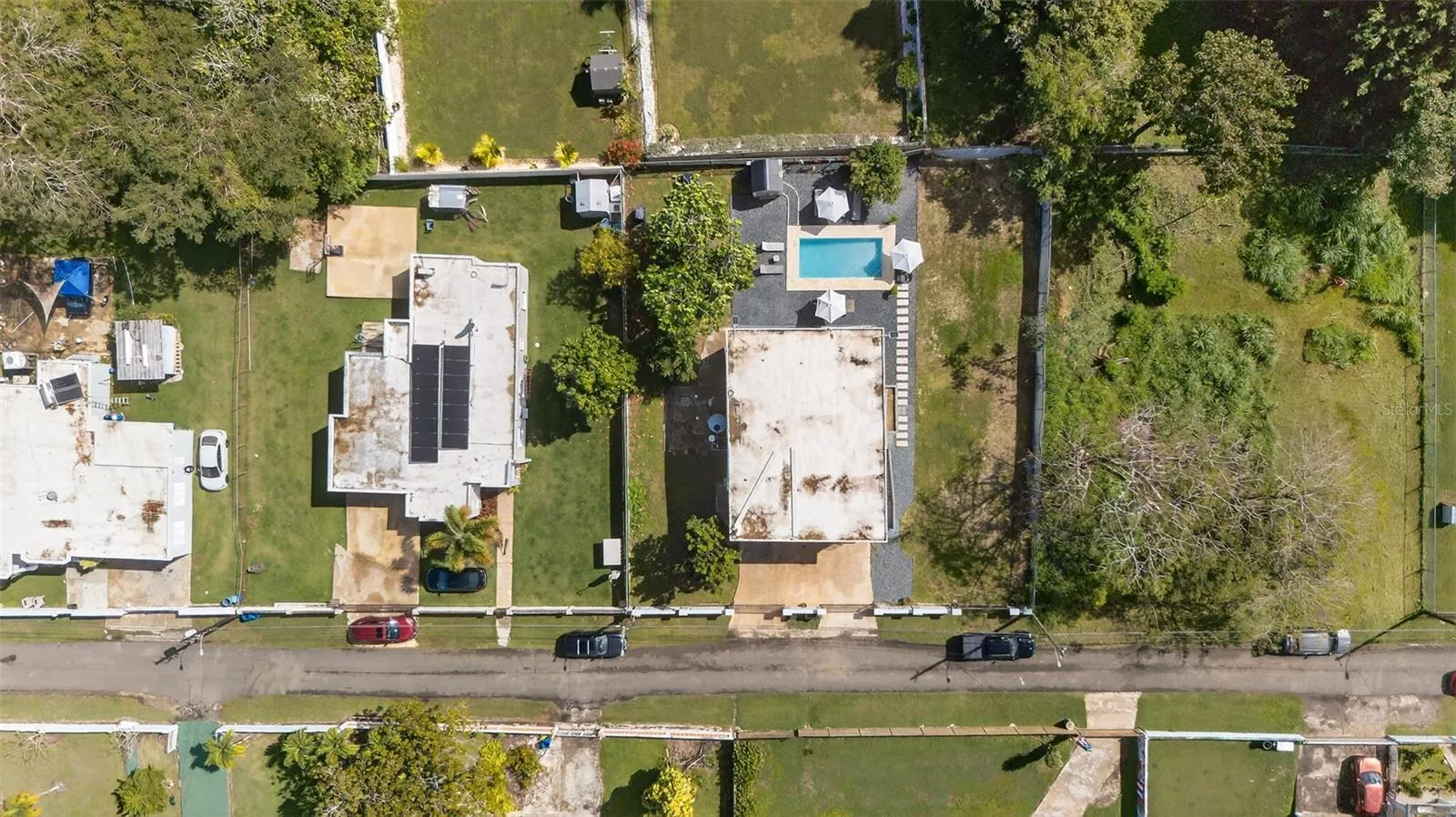 AERIAL VIEWS OF THE HOUSE