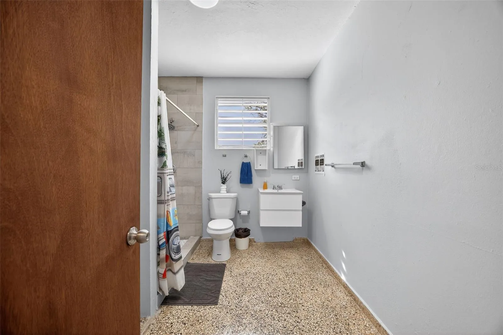 2ND FLOOR FULL BATH