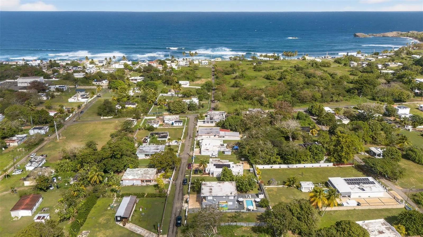 AERIAL VIEWS OF NEIGHBORHOOD