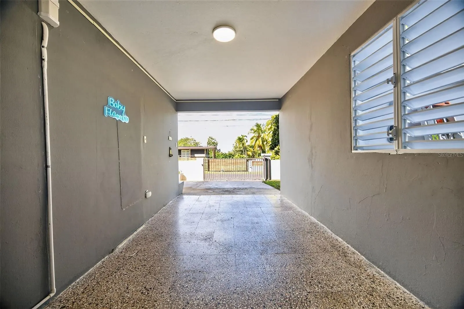 CARPORT