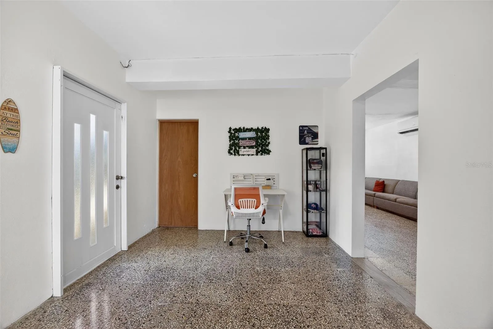 1ST FLOOR FAMILY ROOM