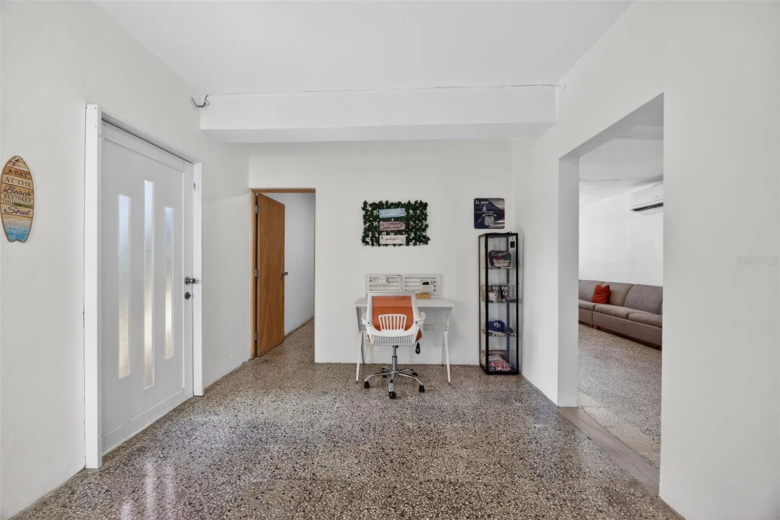 1ST FLOOR FAMILY ROOM