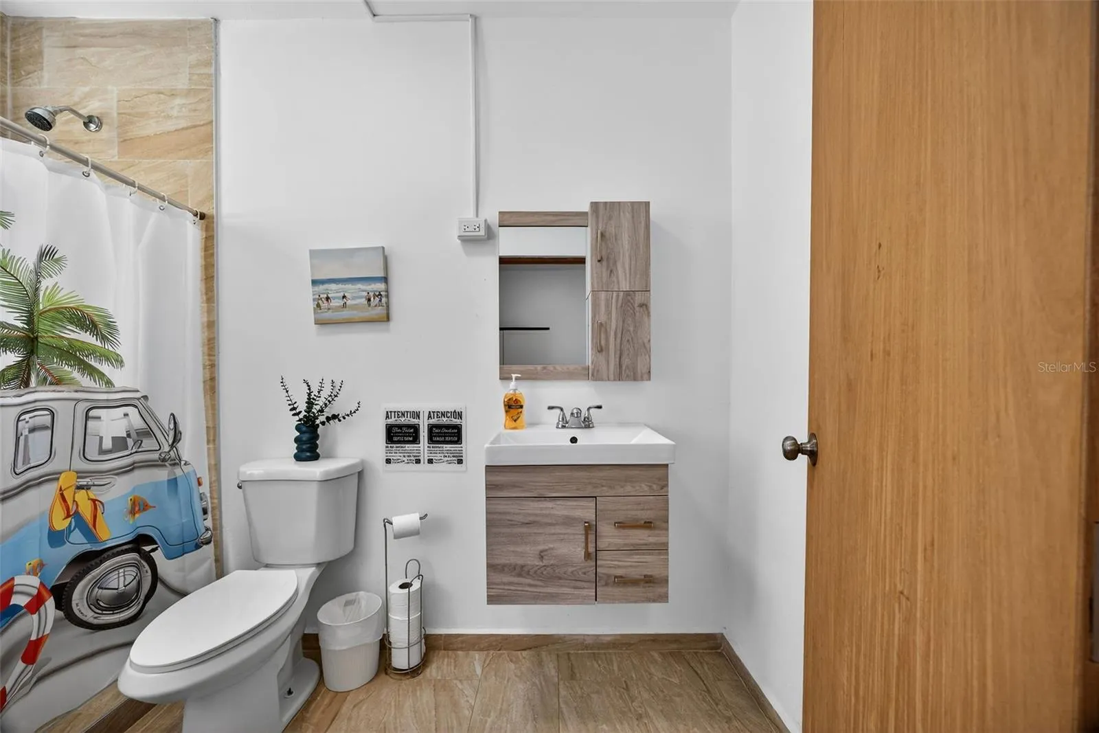 FIRST FLOOR SHARED FULL BATH