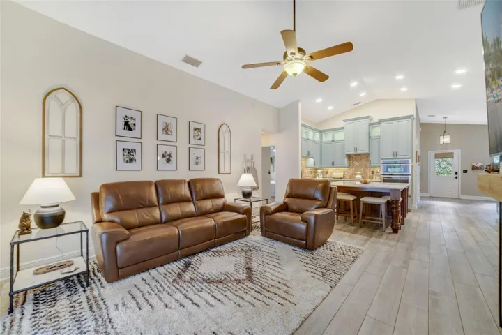 Light, bright flowing open concept under vaulted ceilings!