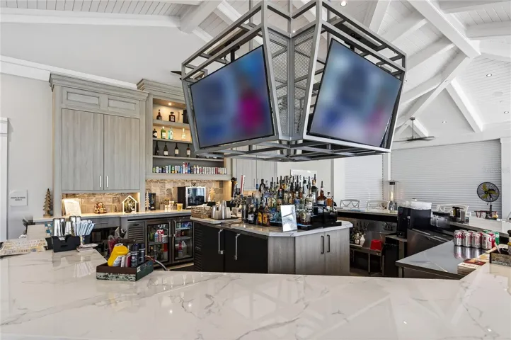 Grill & Bar