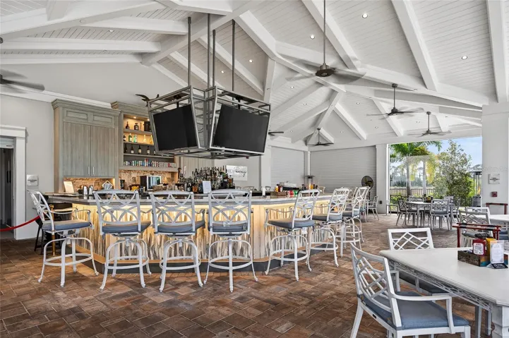 Grill & Bar