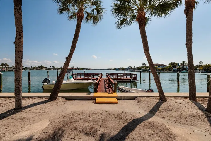 Dock is close to the unit. Great place to enjoy the sea life & fish. 1st come, 1st served boat slips.