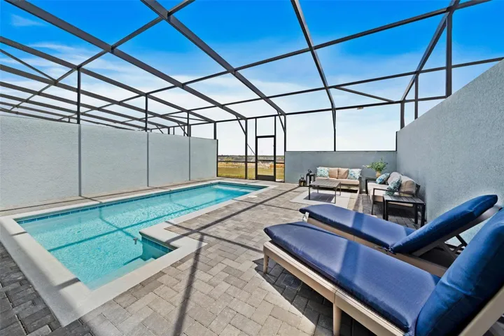 Private pool