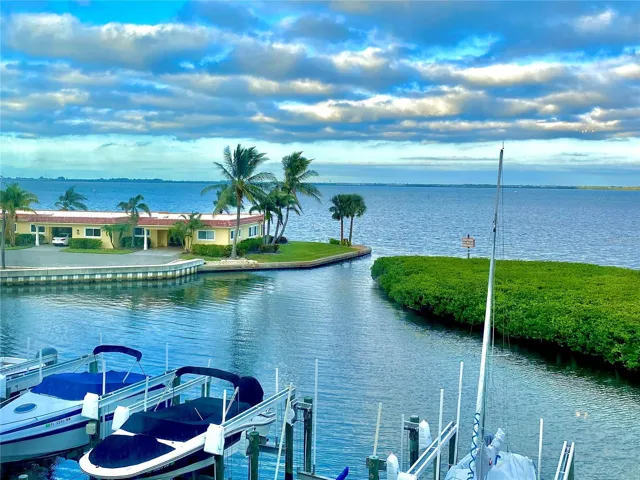 Monet Waterview of North Marina!