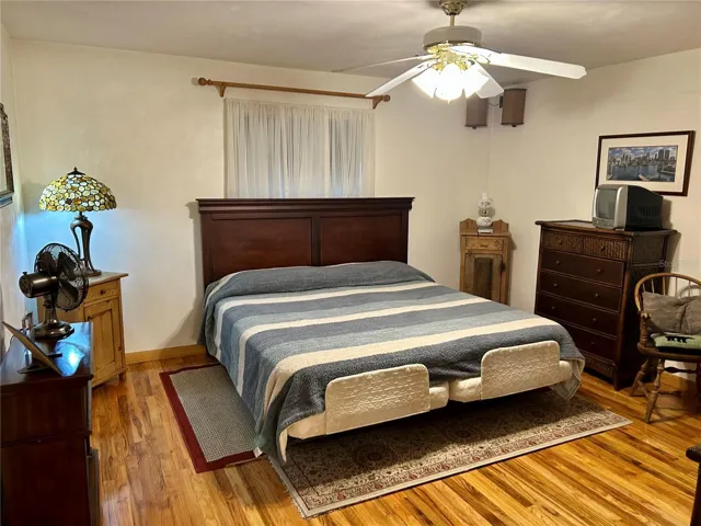 55730 Holiday Circle Primary Bedroom