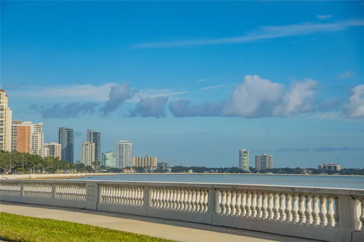 Bayshore Waterfront Walking Trail 4+ Miles