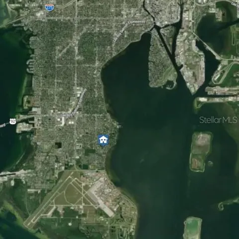 Walking Distance to Ballast Point Pier and Bayshore Blvd Waterfront Walking Trail
