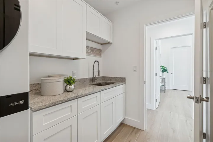 Laundry/Pantry