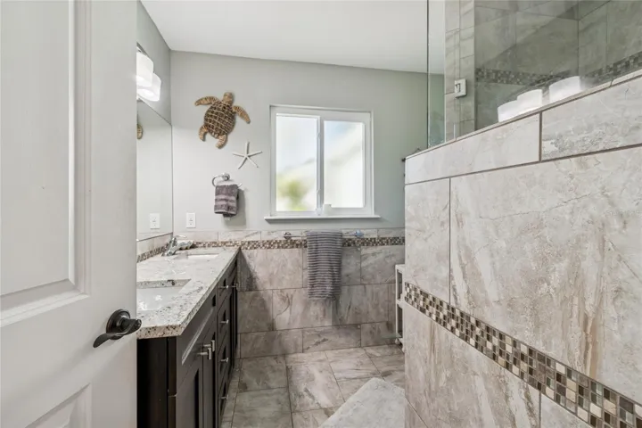 Master ensuite