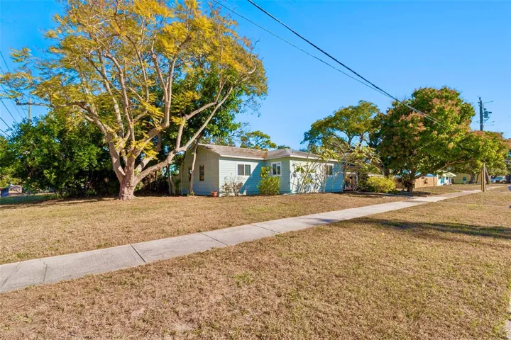 Corner lot