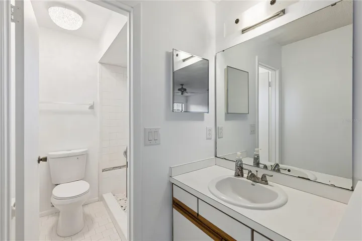 Master bedroom bathroom