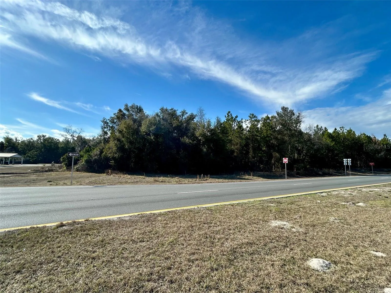 View NW to site from US 19-98