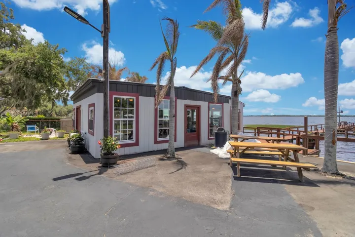 Gazebo Waterfront Dining