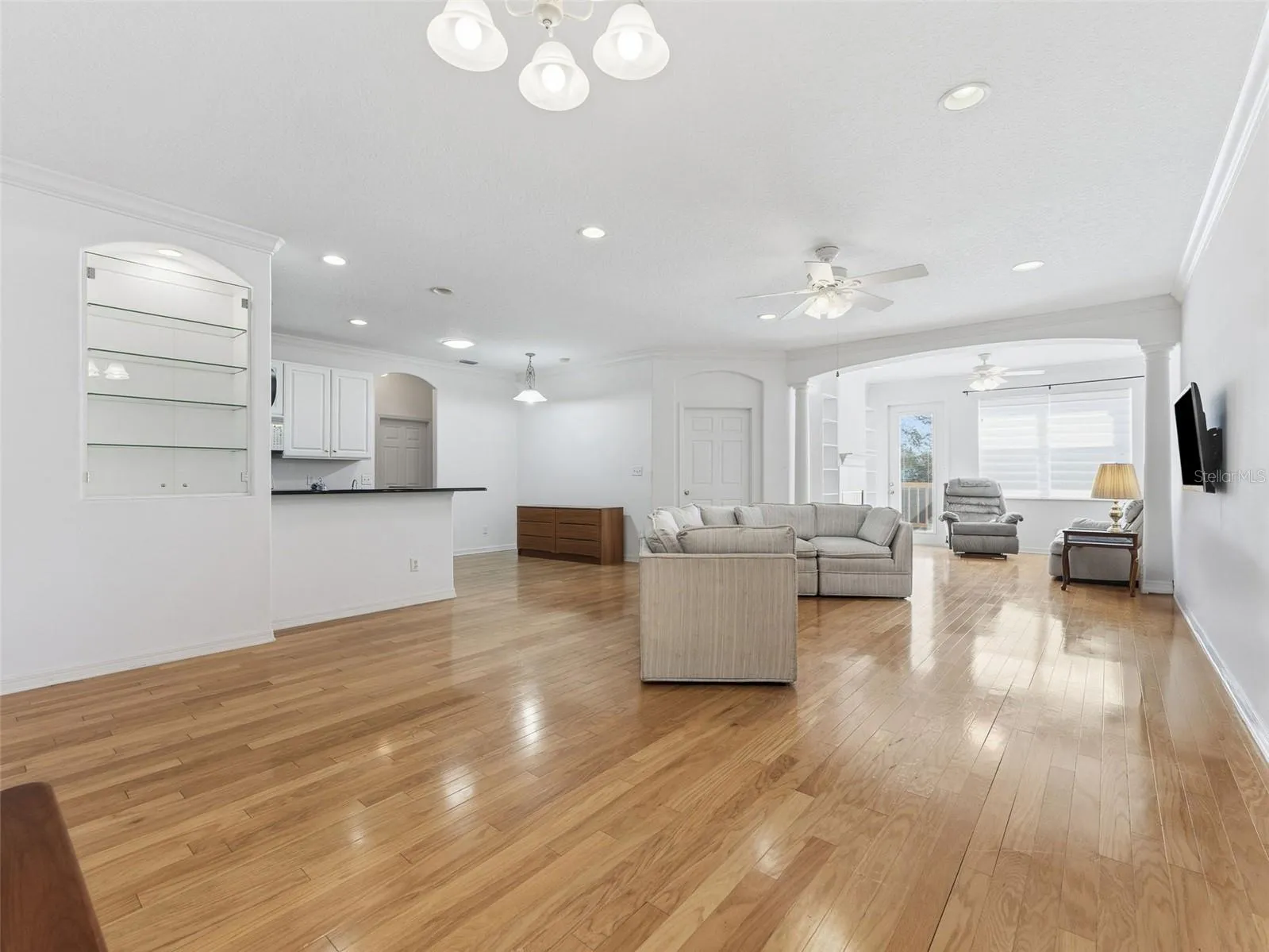 Spacious great room