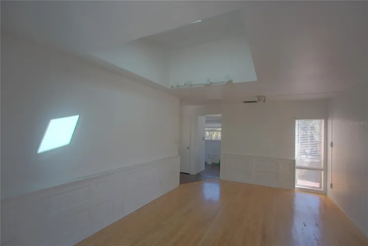 Apt 307