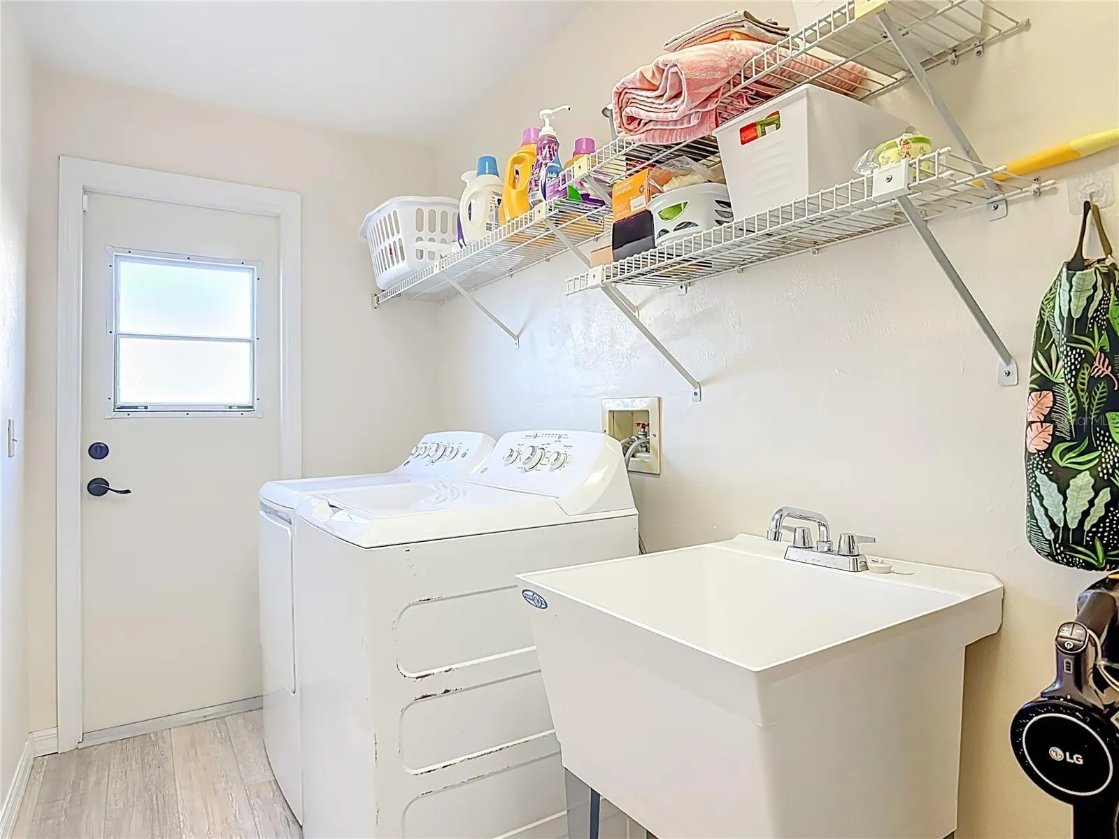 inide laundry
