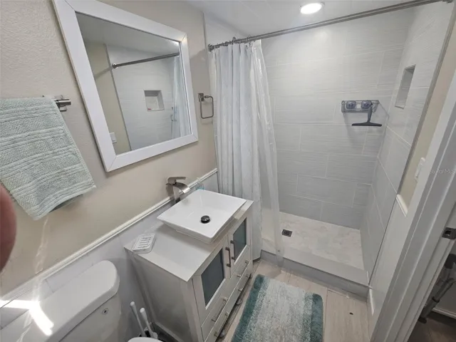 FULL BATH