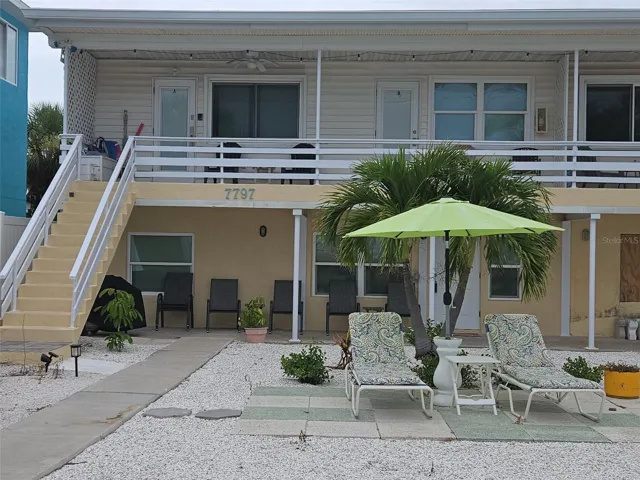 FRONT OF CONDO