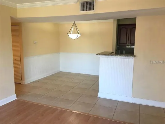 Dining Rm