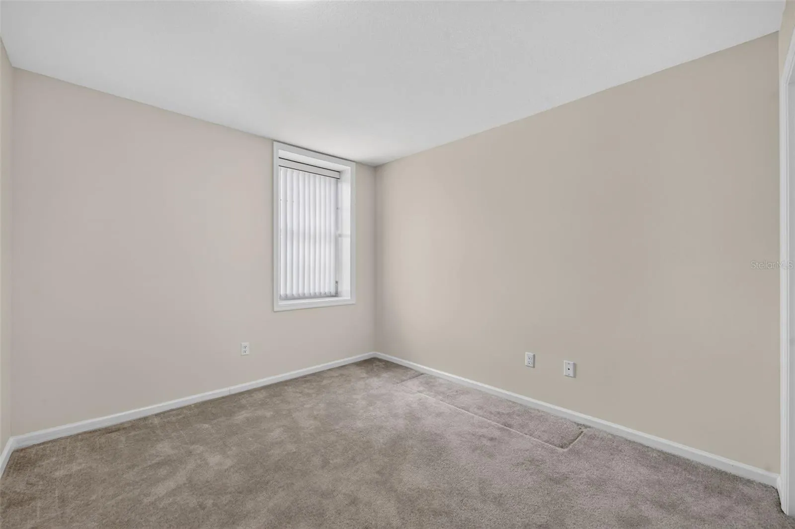 Upstairs bedroom 2