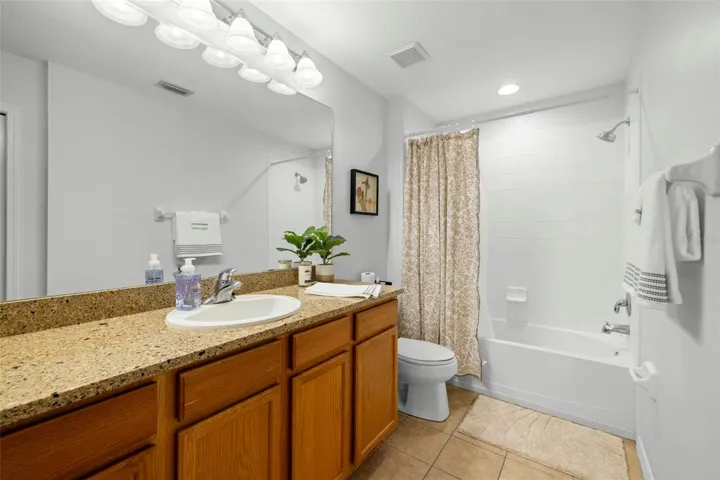 Second Bathroom/Guest Bathroom