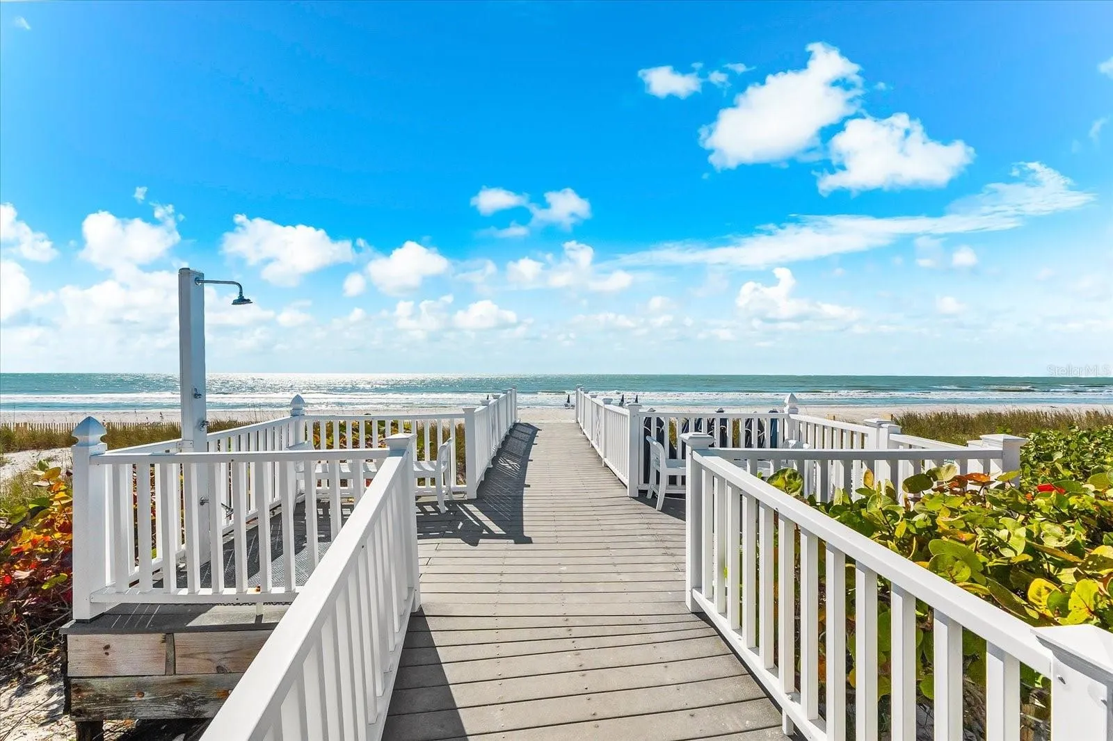 Refreshing Gulf Side Shower Access