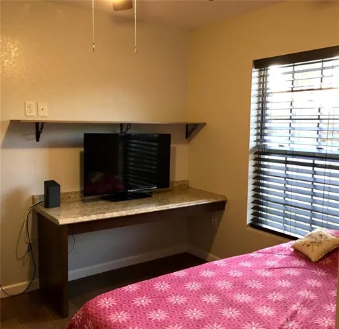 Built-in desk in bedroom #2