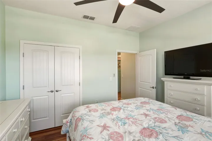 Guest Bedroom #1