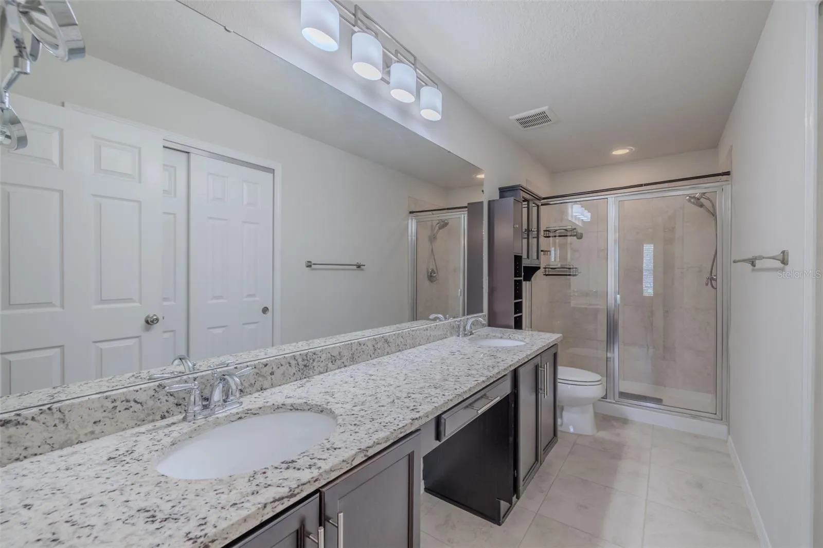 4734 WHITE SANDERLING CT