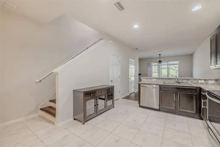 4734 WHITE SANDERLING CT