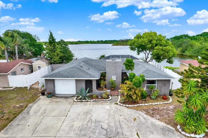 Welcome to 3931 Holiday Lake Dr, Holiday & Lake Nash