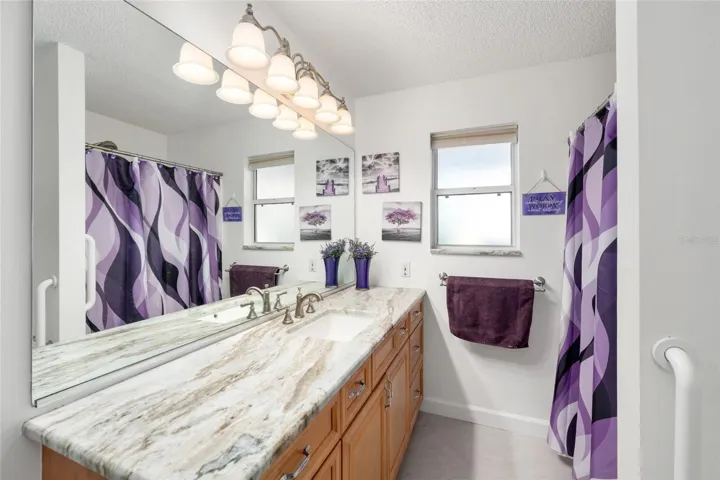 PRIMARY ENSUITE BATHROOM