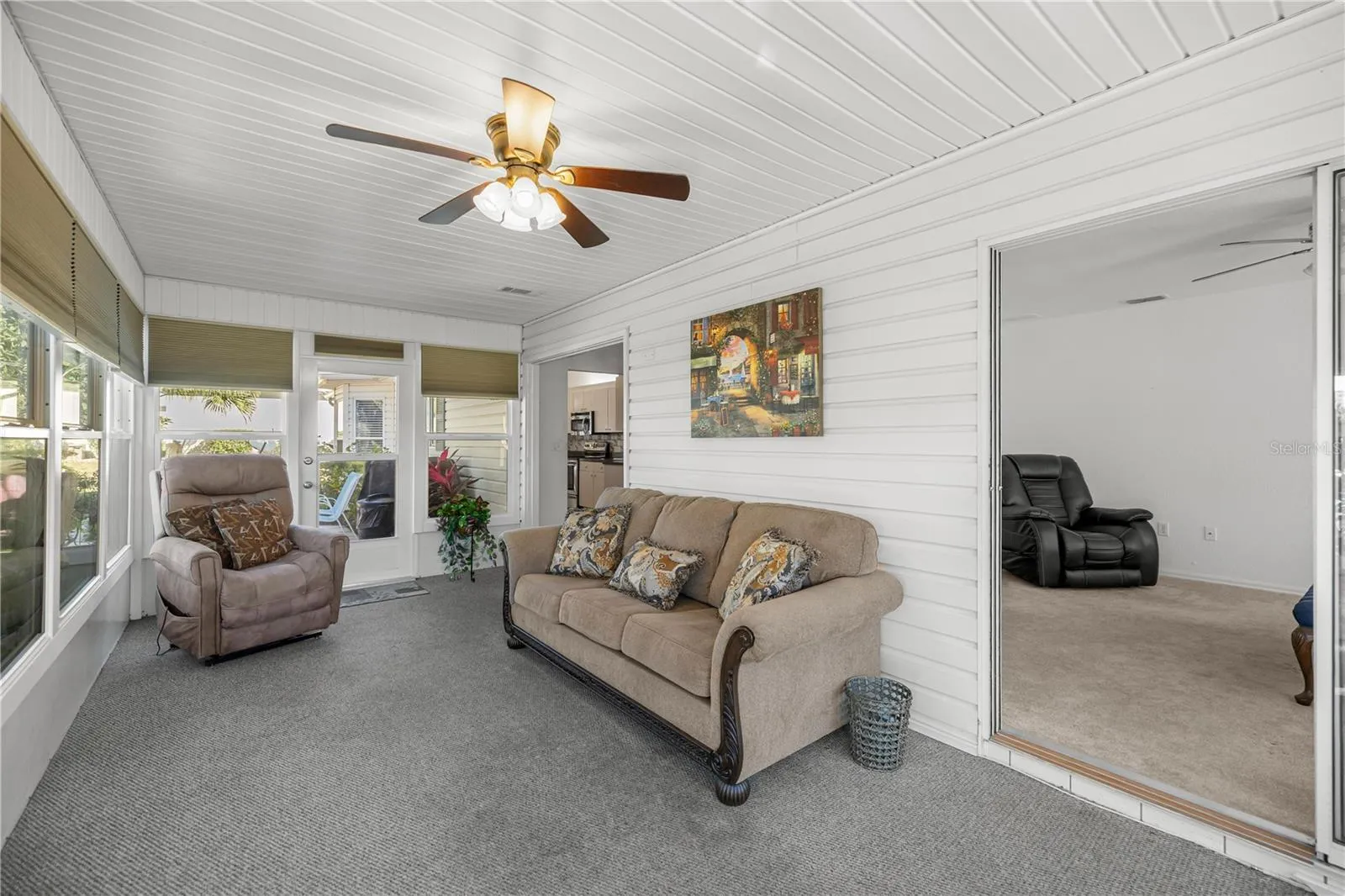 Florida Room 24' x 10'