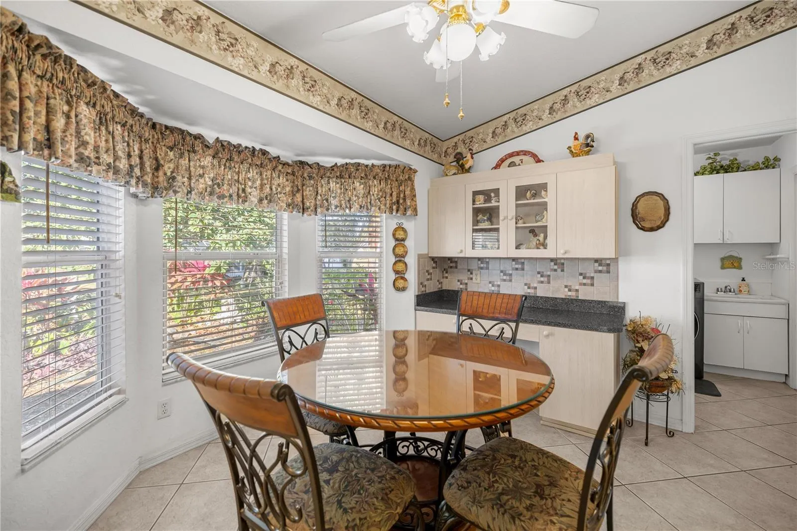 Eating Space in Kitchen