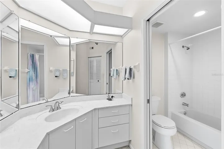 Primary bath
