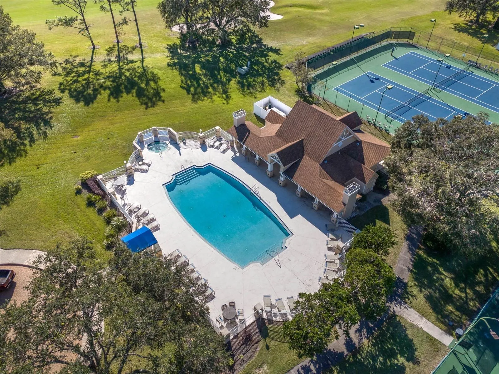 Pool, clubhouse and tennis courts