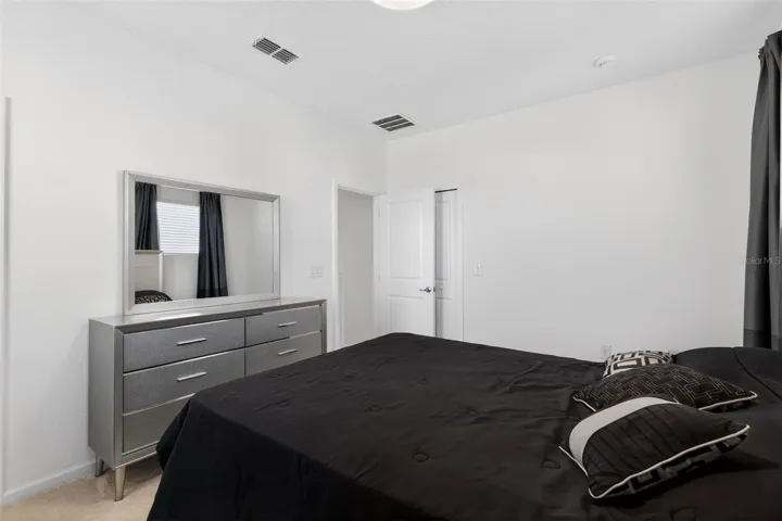 Queen Bedroom