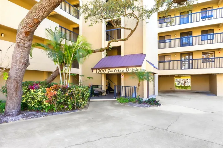 Welcome to Green Dolphin Mid Rise