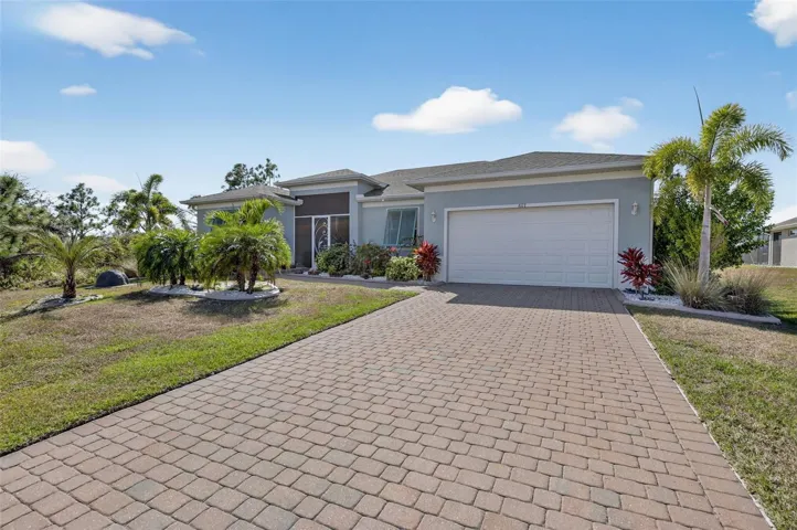 Paver driveway to house